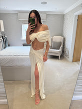 Load image into Gallery viewer, Umi Set ~ Ivory POST DATE 7th October
