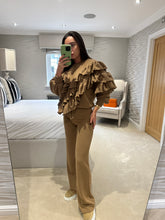 Load image into Gallery viewer, Cascata Tracksuit - Caramel POST DATE February
