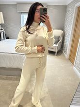 Load image into Gallery viewer, Carlotta Set - CREAM  - Post Date February
