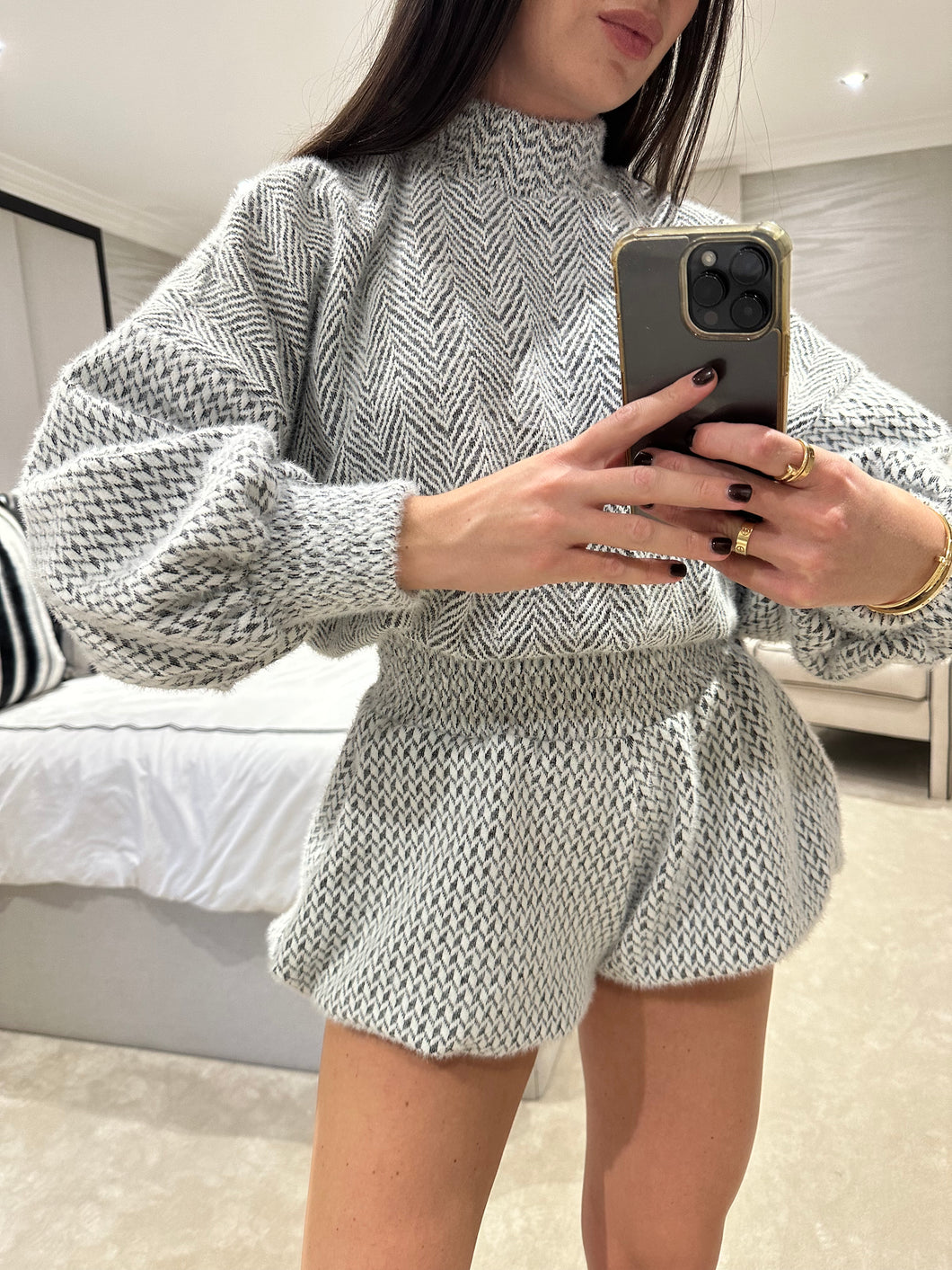 Roux Bloomer Set - Post Date JANUARY