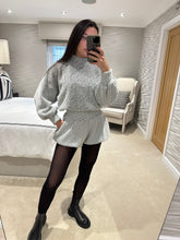 Load image into Gallery viewer, Roux Bloomer Set - Post Date JANUARY
