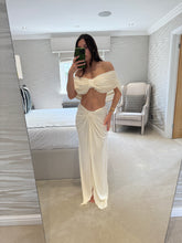 Load image into Gallery viewer, Umi Set ~ Ivory POST DATE 7th October
