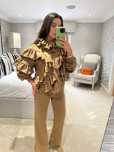 Load image into Gallery viewer, Cascata Tracksuit - Caramel POST DATE February
