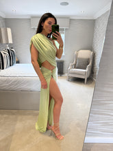 Load image into Gallery viewer, Nami Set ~ Pistachio POST DATE 16th MAY
