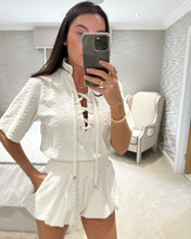 Load image into Gallery viewer, Wave Set - White PRE ORDER 4TH AUGUST POST DATE
